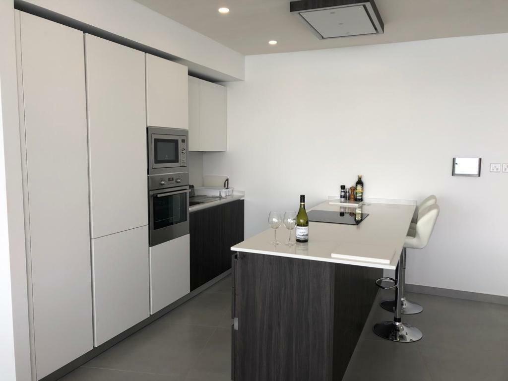 Mellieha Bay Waters Edge No. 160 Apartment Exterior foto