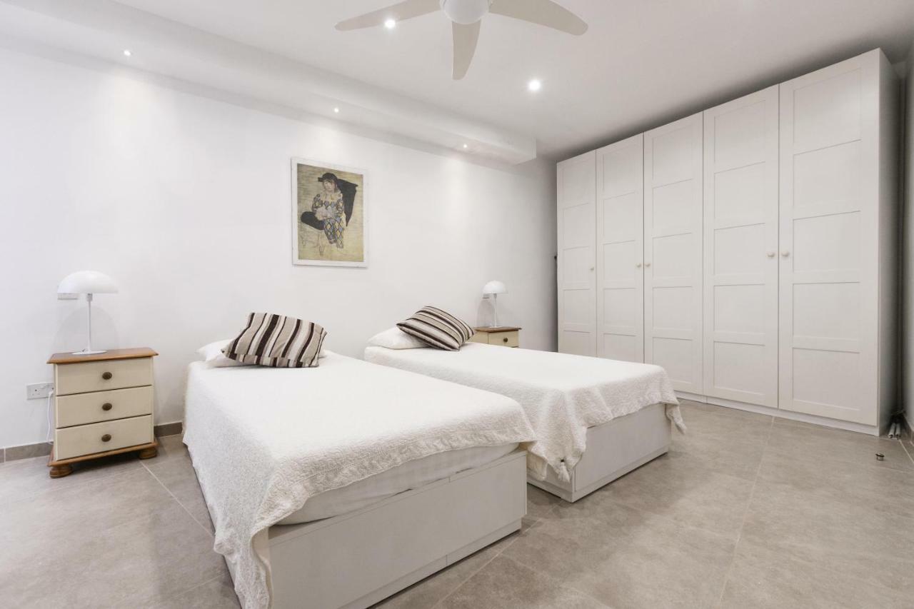Mellieha Bay Waters Edge No. 160 Apartment Exterior foto