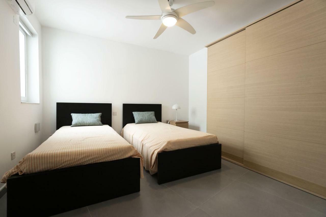 Mellieha Bay Waters Edge No. 160 Apartment Exterior foto